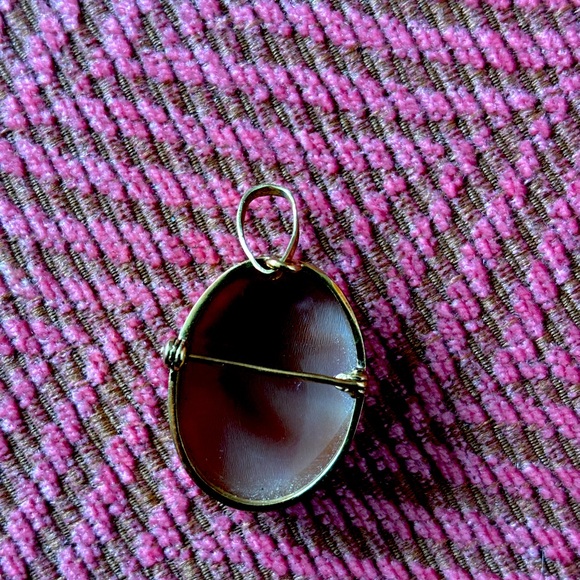 Vintage Florentine Cameo Brooch/Pendant - Picture 2 of 2